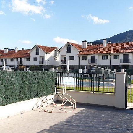 Villa Montes Pirineos Santa Cilia de Jaca Exterior foto